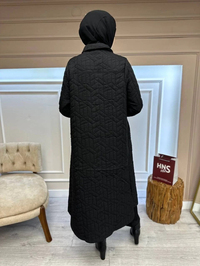 İnvee 6914 Siyah Büyük Şekilli Kapitone Kap