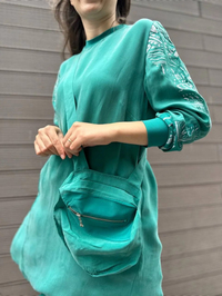 Misswhence 33010 Yeşil Çanta Detaylı İpek Tunik