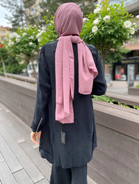 Misswhence 35023 Siyah Etek Ucu Kemerli İpek Tunik