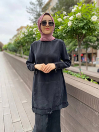 Misswhence 35023 Siyah Etek Ucu Kemerli İpek Tunik