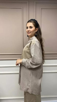 QOOQ 23FW226 Bej Çizgi Garni Gömlek