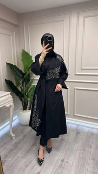 Trenç 3738 Siyah Gül Desenli Trençkot