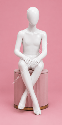 OTURAN ÇOCUK VİTRİN BOY MANKEN