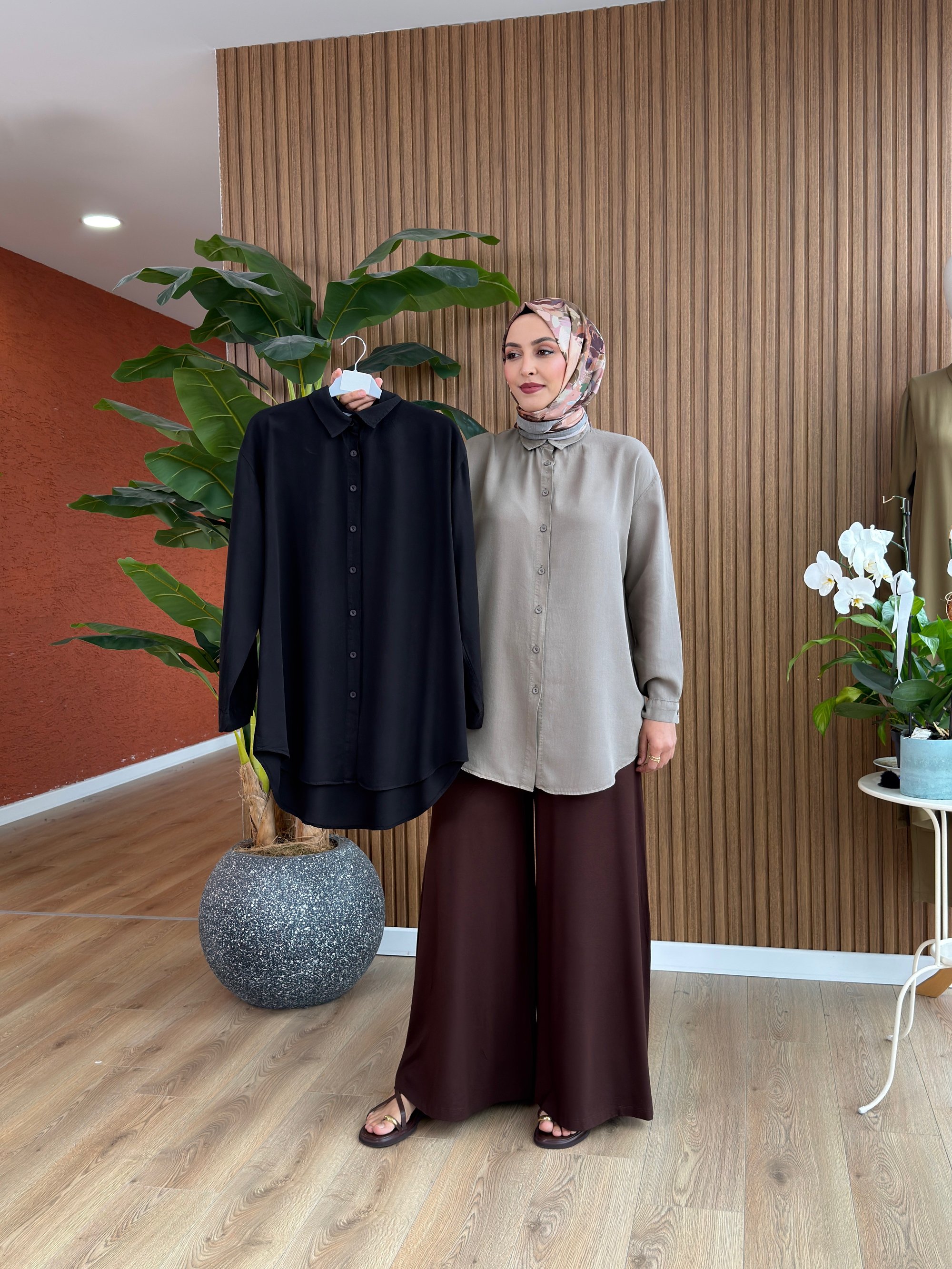 Deren Tencel Gömlek-Siyah