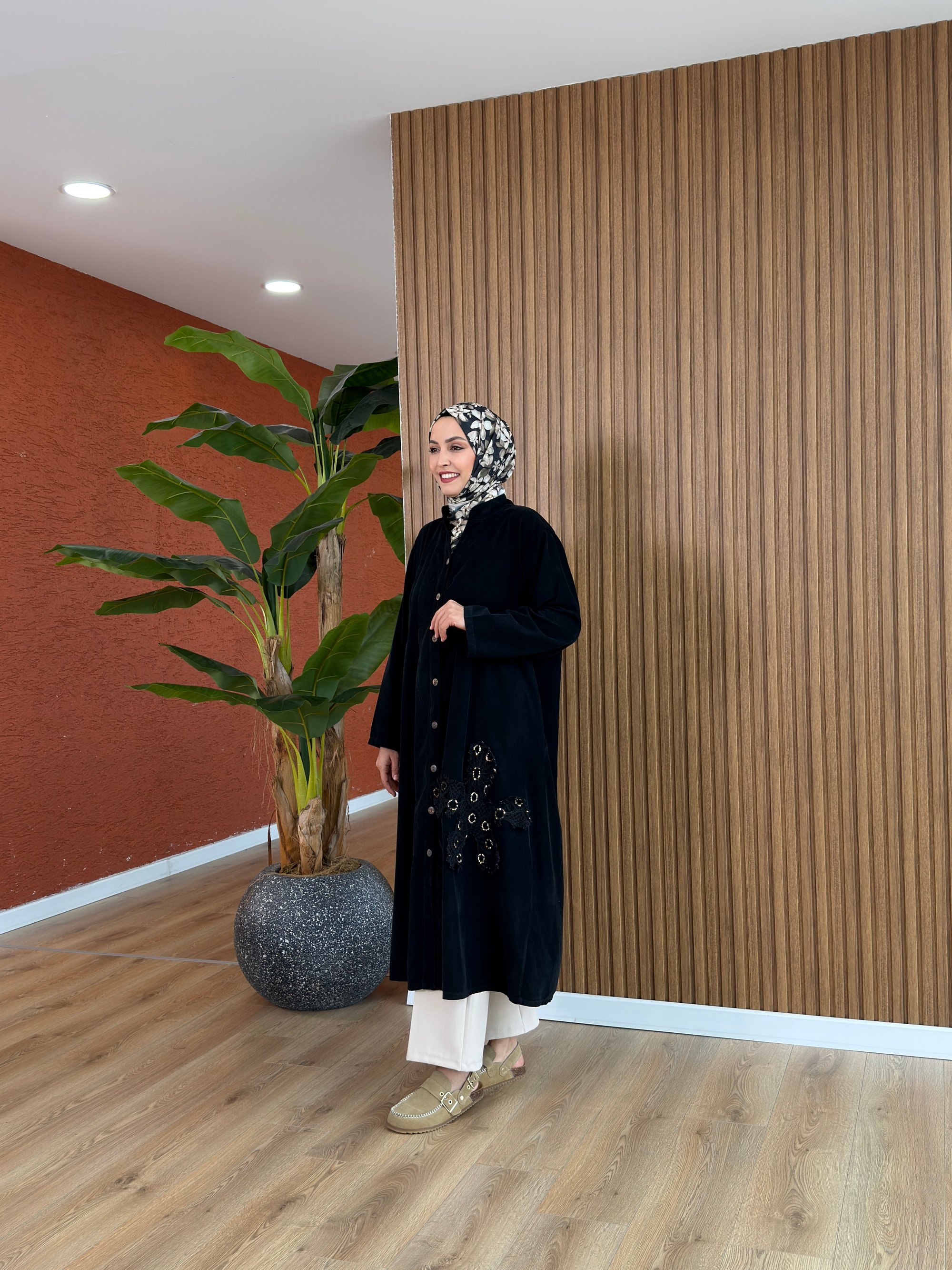 Dora Payetli Kadife Kap-Siyah