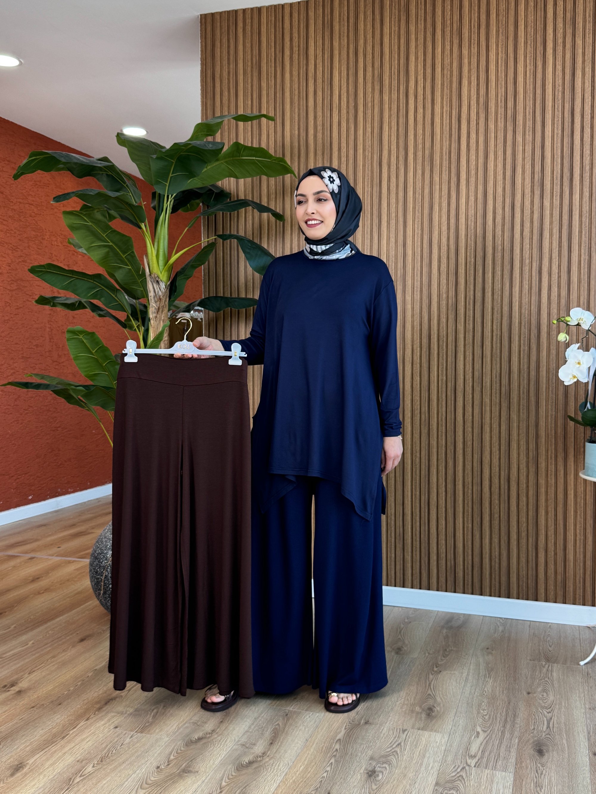 Lara Etekli Pantolon - Kahverengi