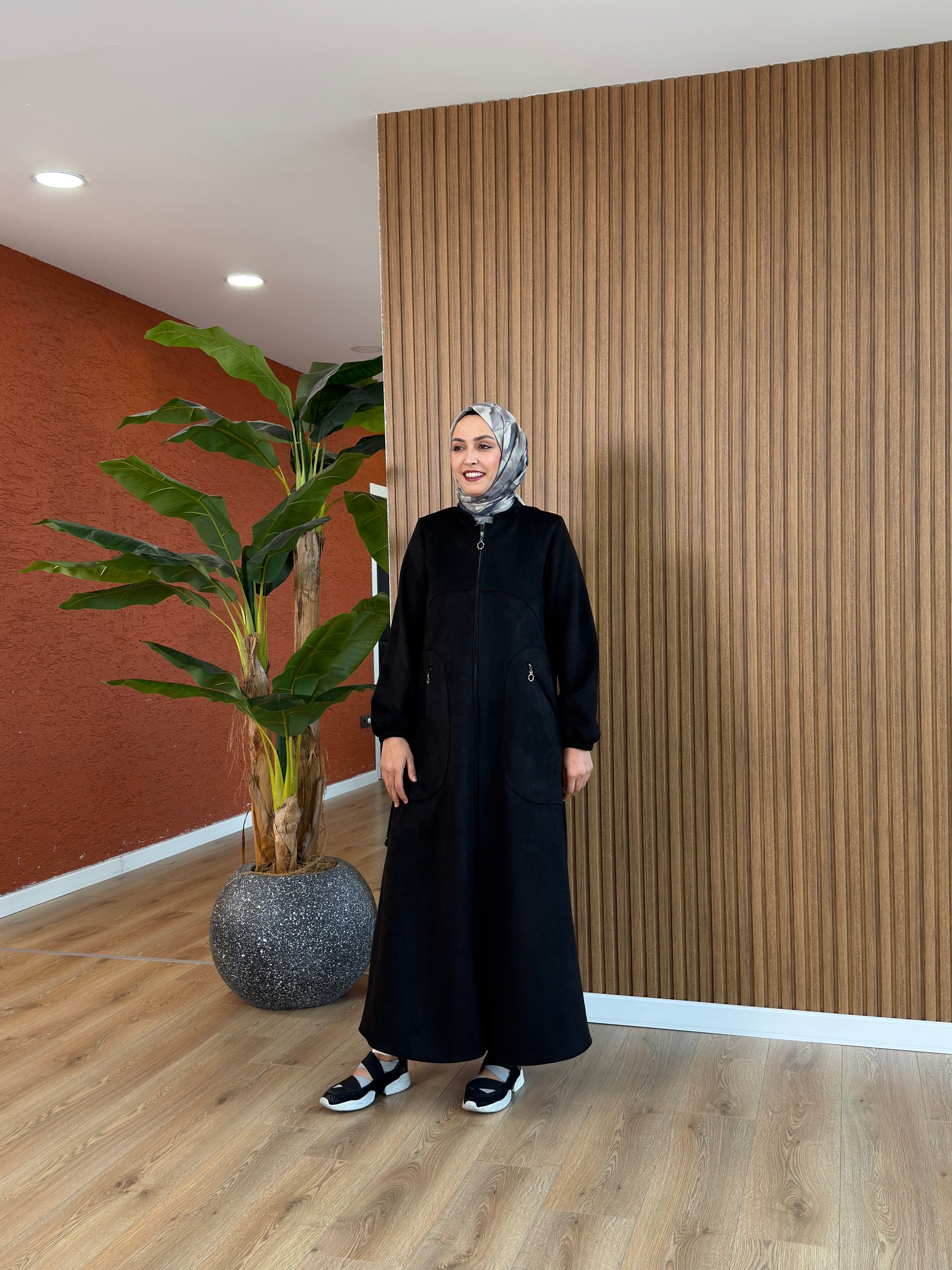 Öykü Süet Giy Çık Kap-Siyah