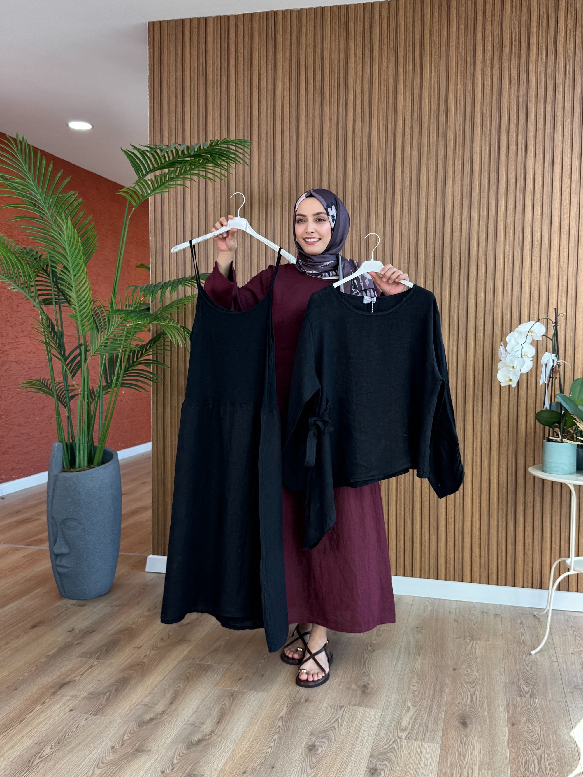 Sıla Bağlama Detaylı Keten Elbise-Siyah