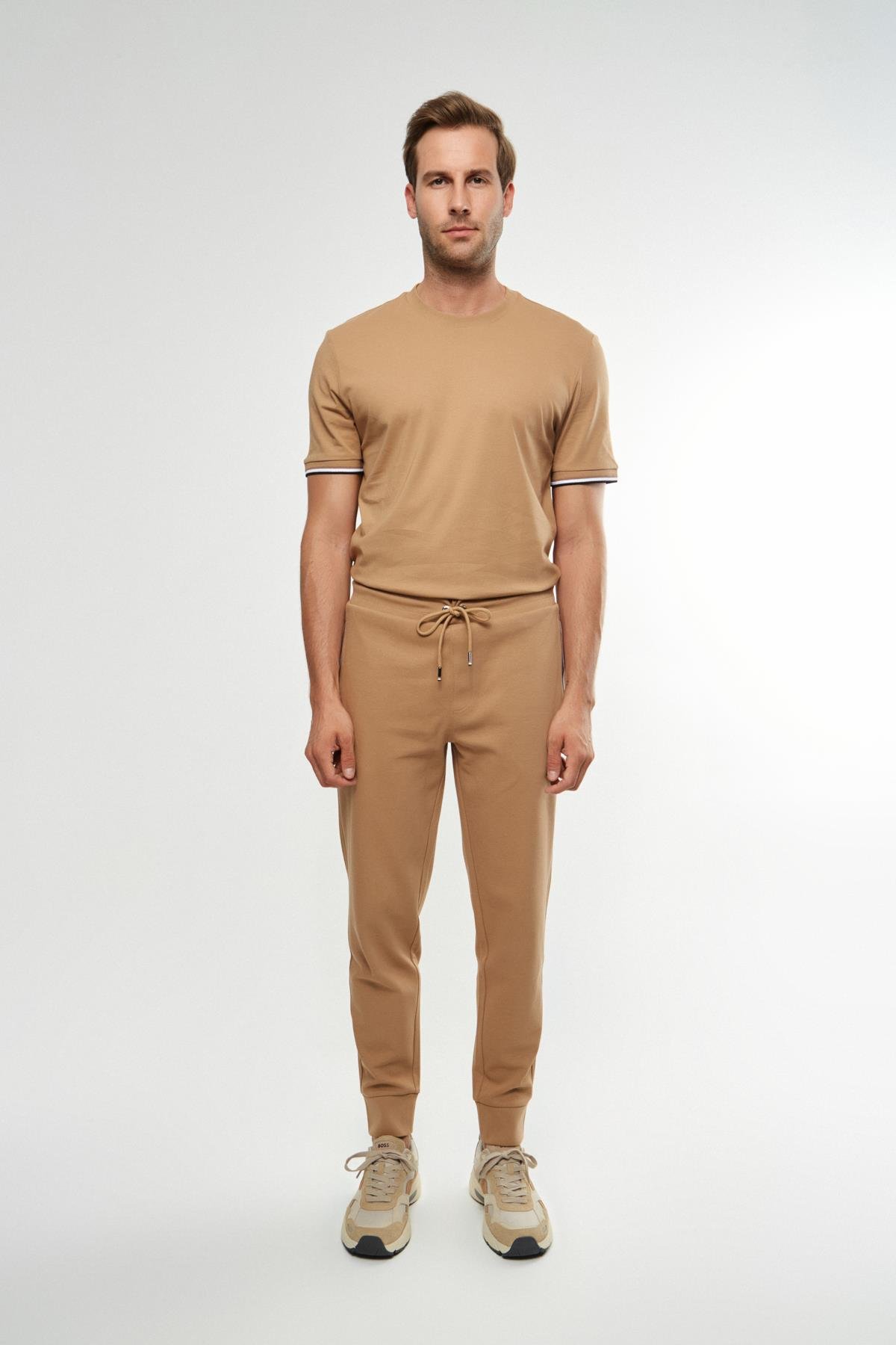 BossBej Düz Kesim Jogger Pantolon