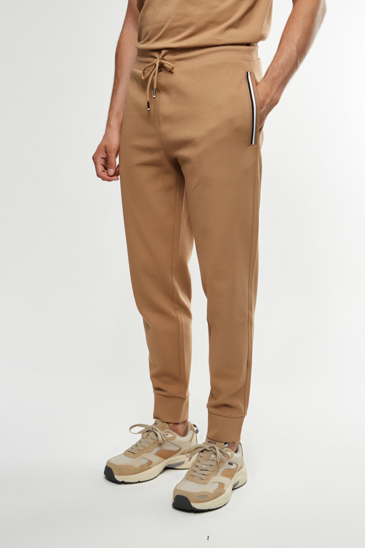 BossBej Düz Kesim Jogger Pantolon