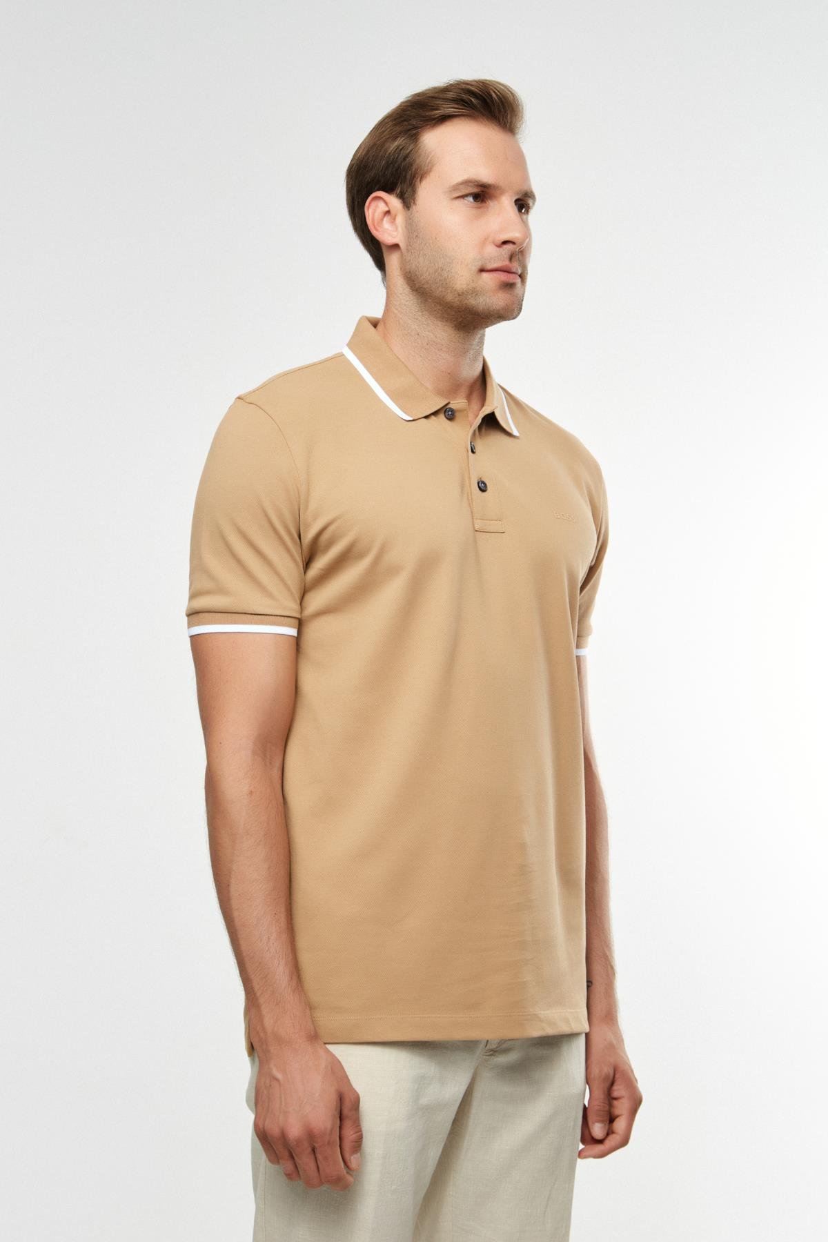 BossBeyaz Biye Detaylı Bej Polo Yaka T-shirt