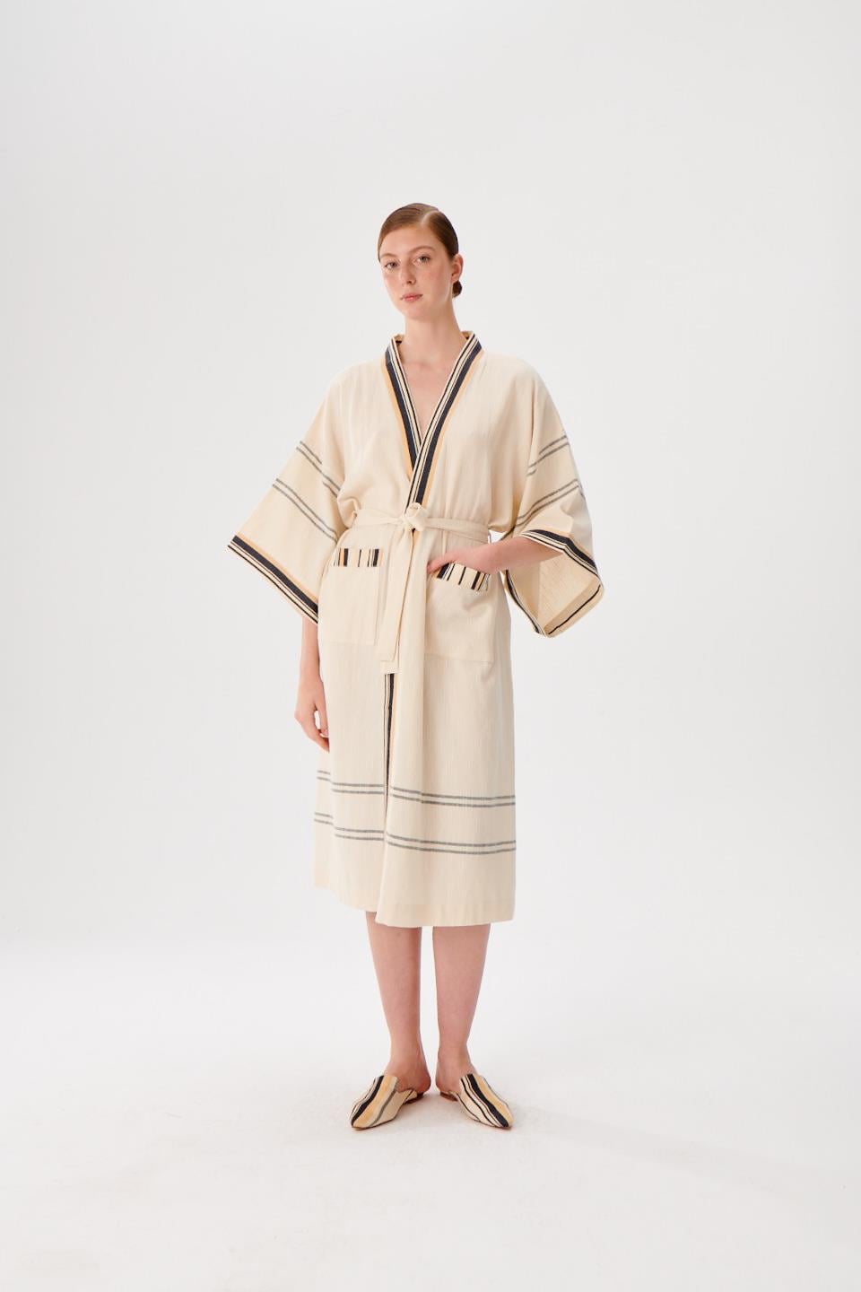 KutniaÇizgi Geçişli Kimono