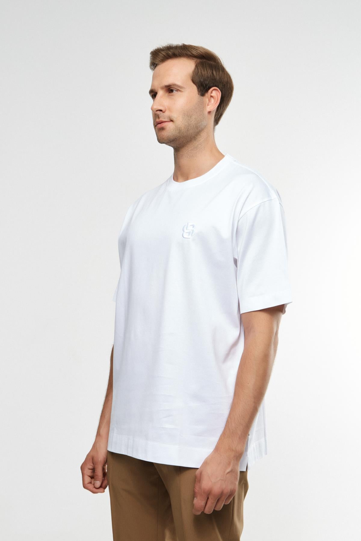 BossBeyaz Nakışlı Beyaz T-shirt