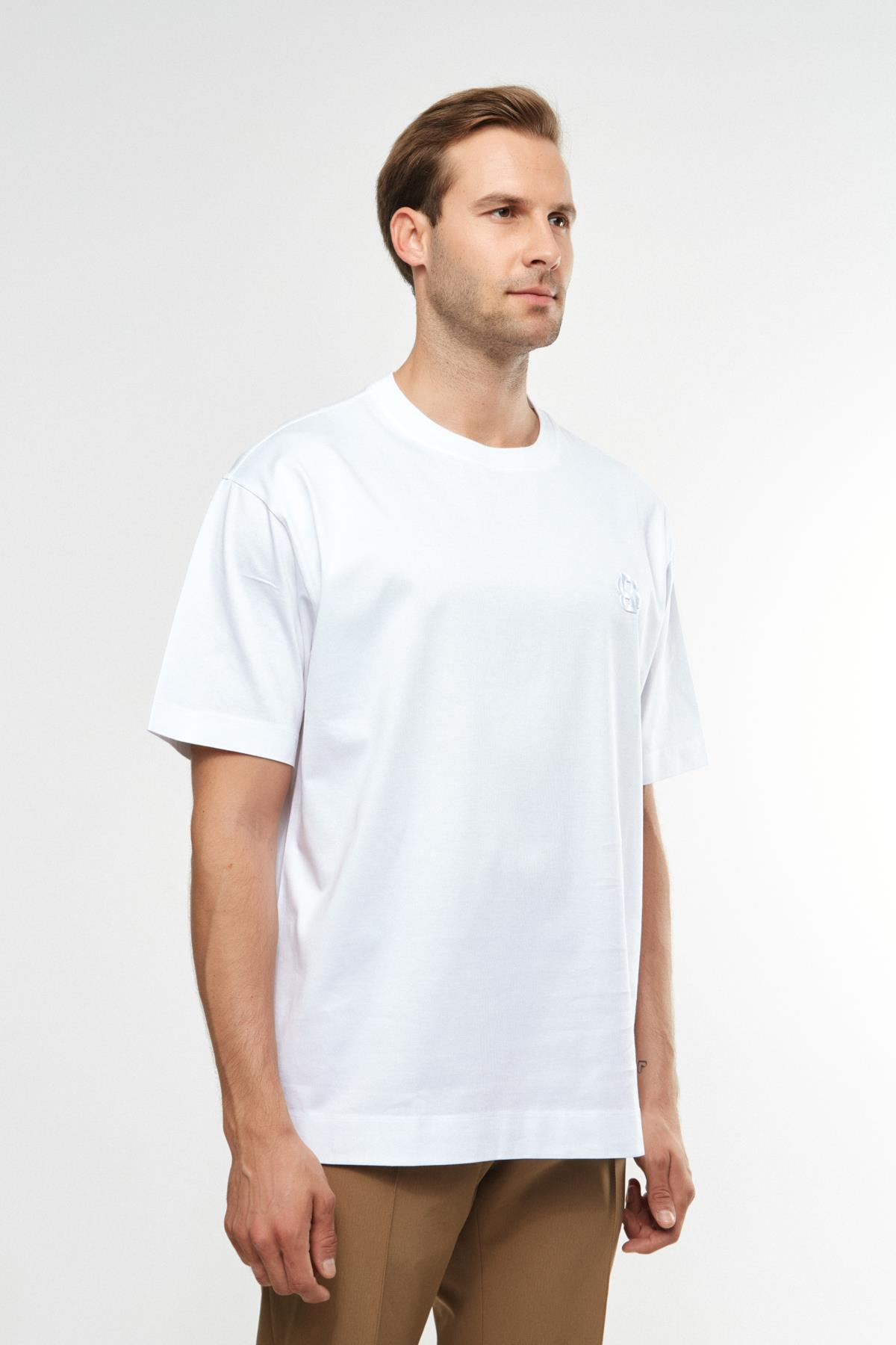 BossBeyaz Nakışlı Beyaz T-shirt