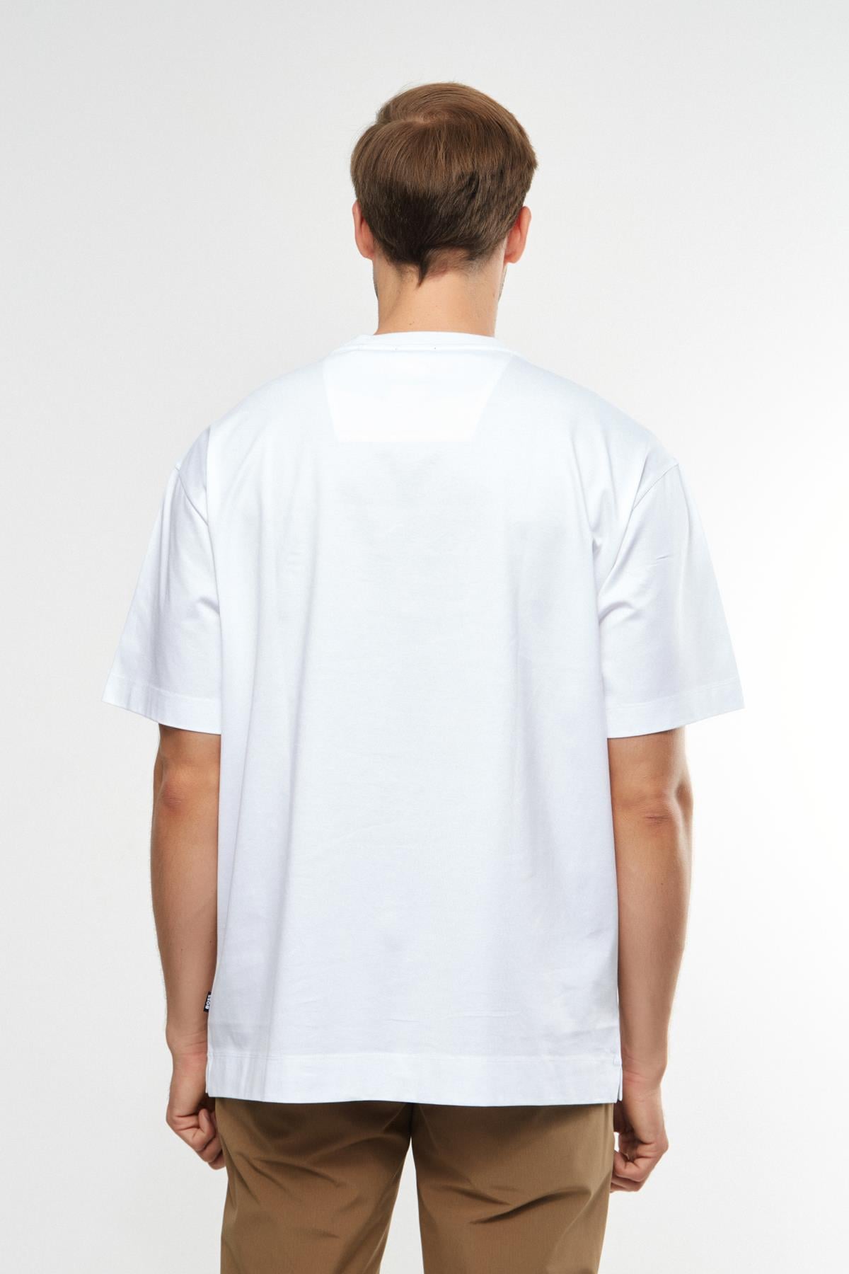 BossBeyaz Nakışlı Beyaz T-shirt