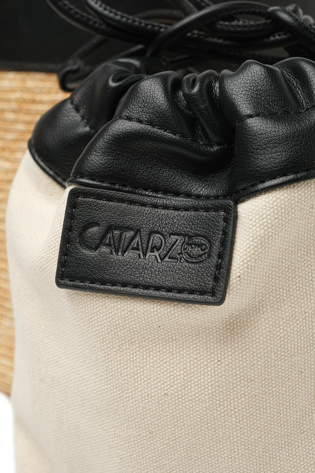 Catarzi FlippoBambu Saplı Bucket Çanta