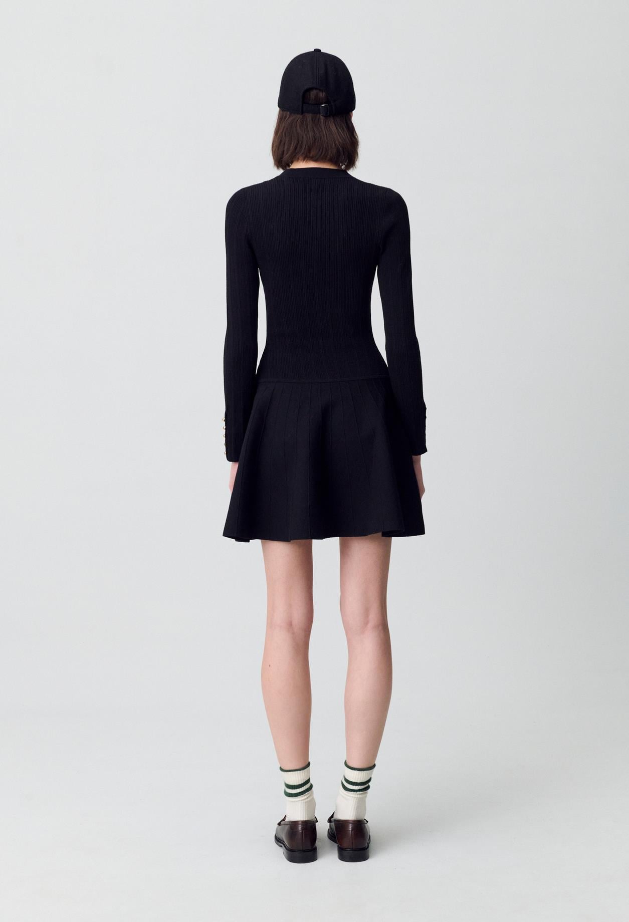 Claudie PierlotSiyah Triko Patenci Elbise