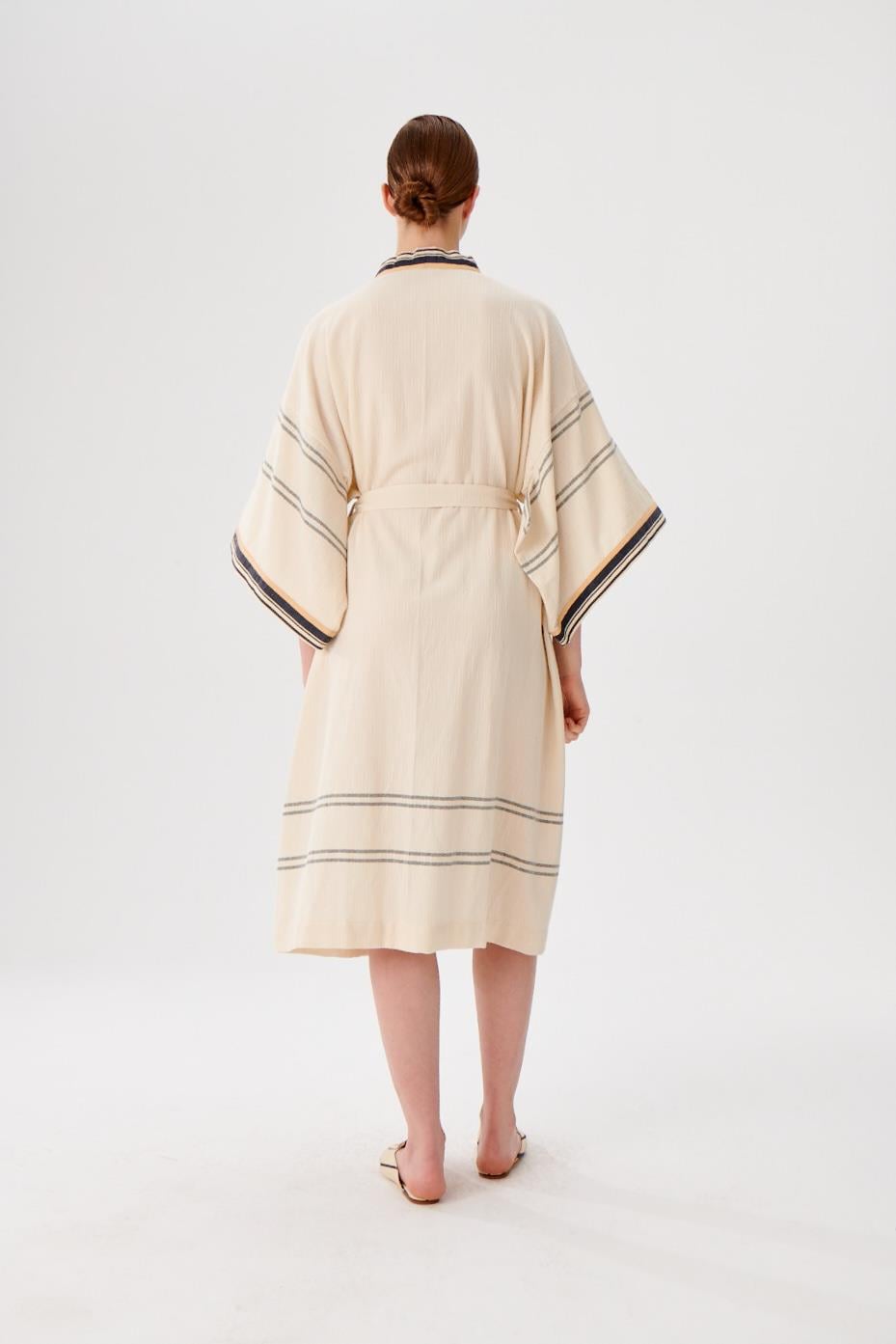 KutniaÇizgi Geçişli Kimono