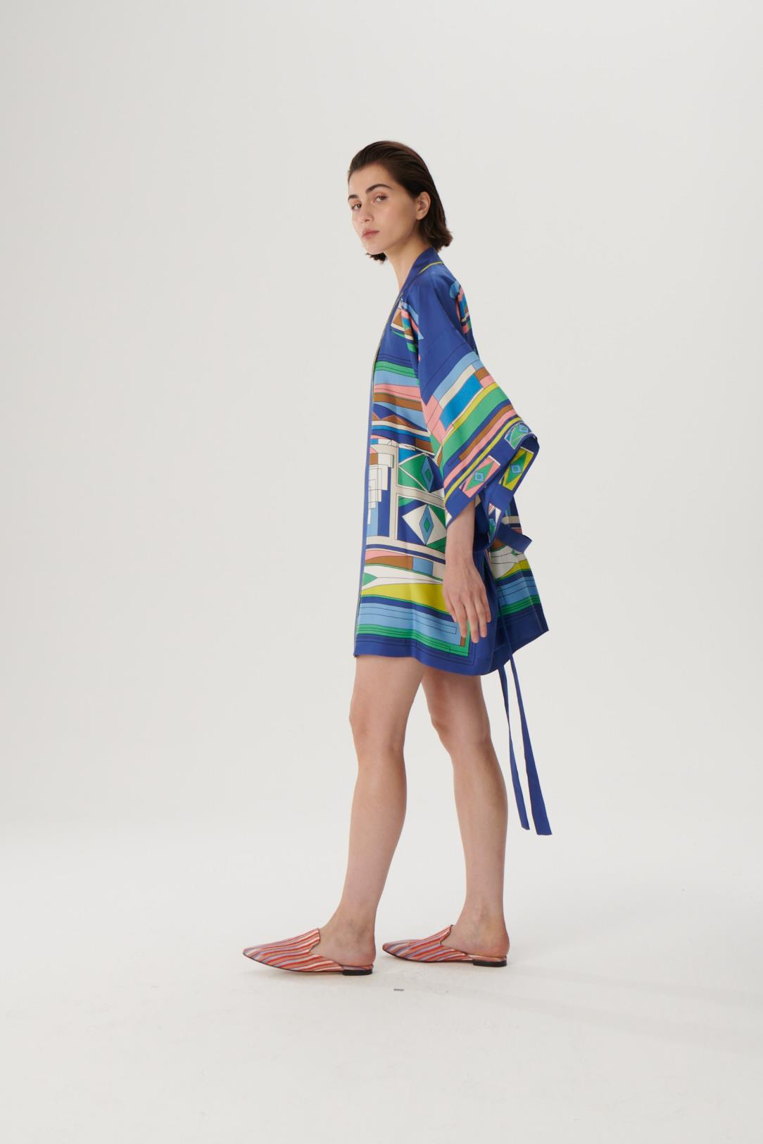 KutniaGrafik Desenli İpek Kimono