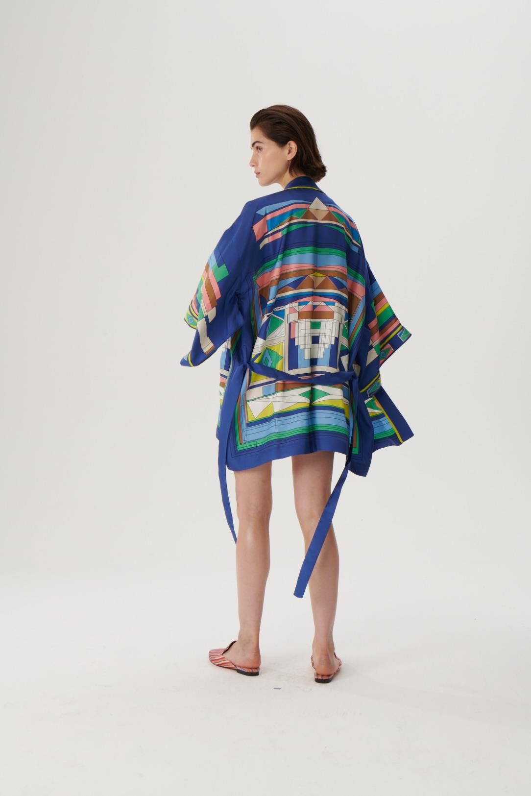 KutniaGrafik Desenli İpek Kimono