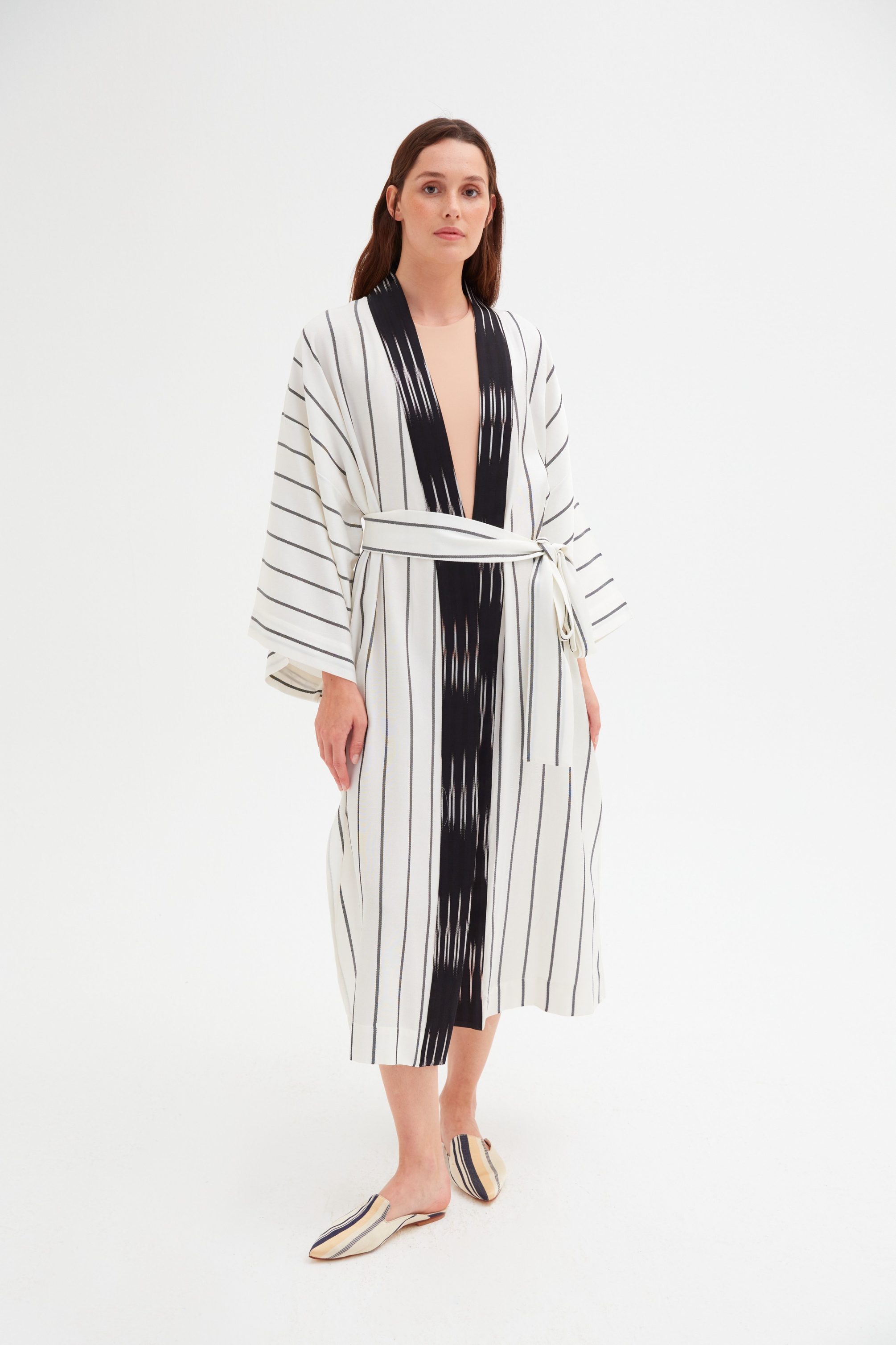 KUTNIASiyah Çizgili Kimono