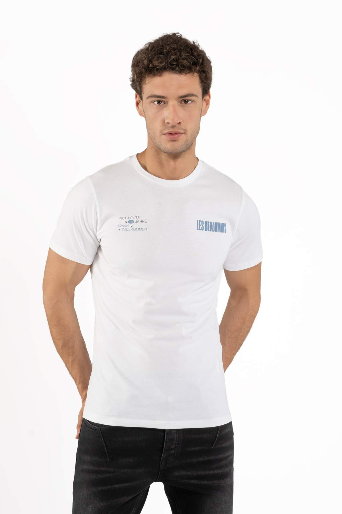 Les BenjaminsBeyaz V Yaka Logo Baskılı T-shirt