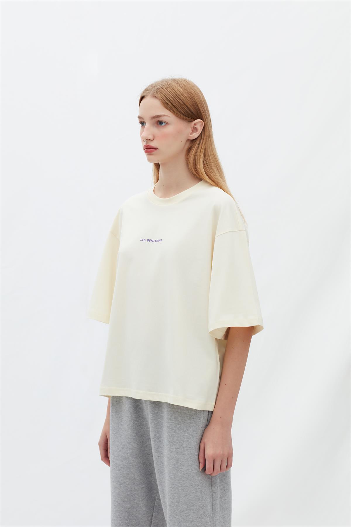 Les BenjaminsEkru Oversize Kadın T-shirt