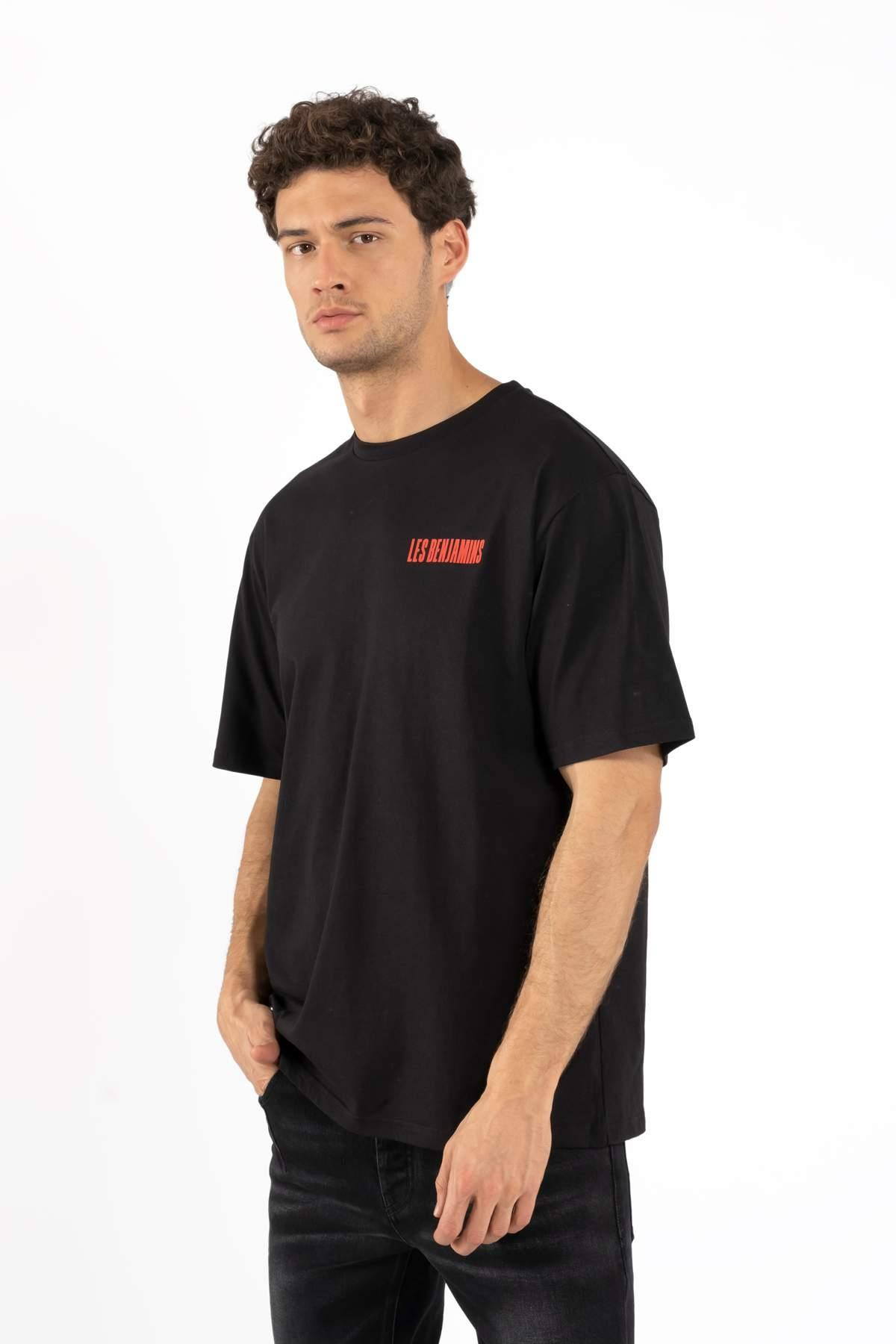 Les BenjaminsSiyah Bisiklet Yaka Kırmızı Baskılı T-shirt