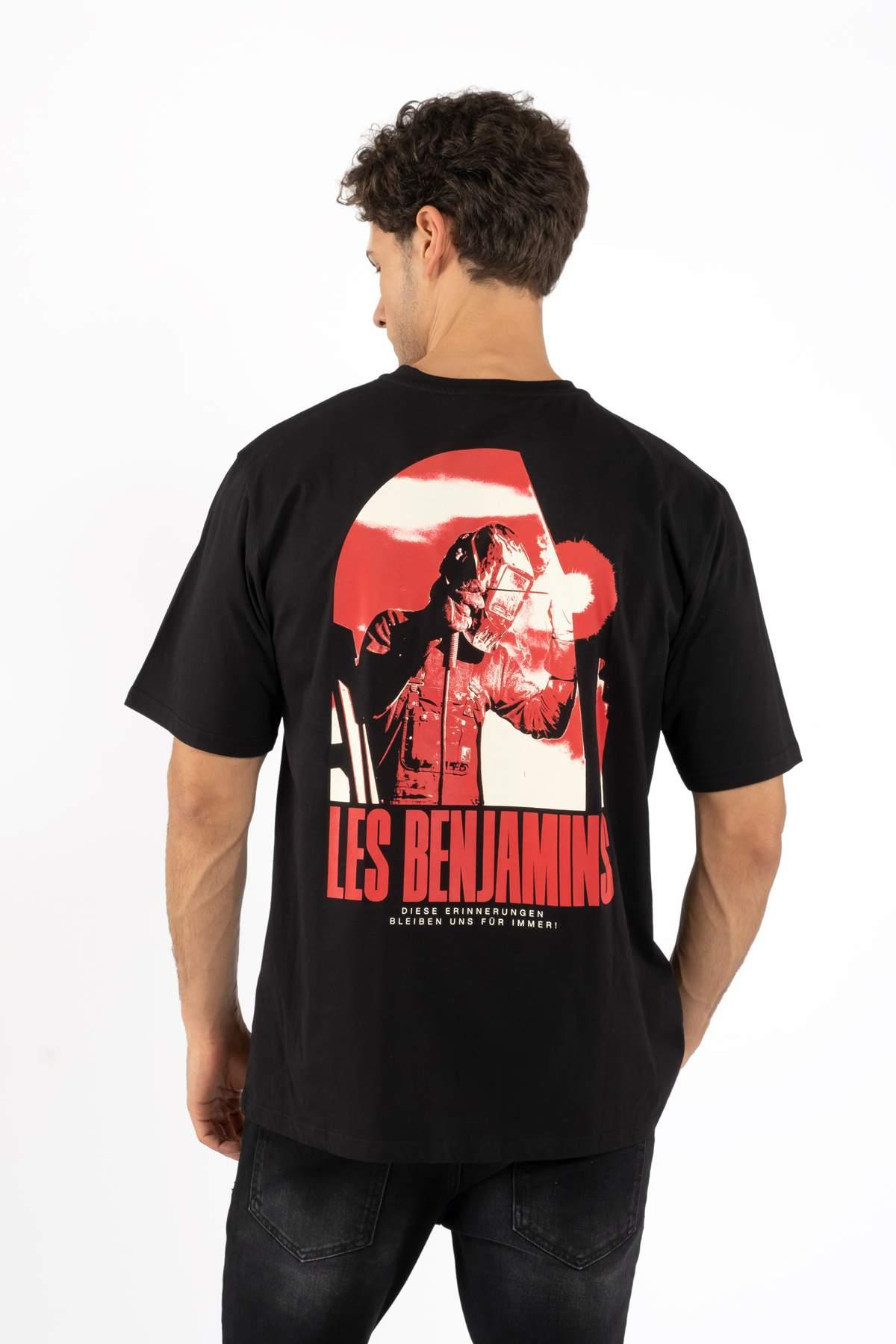 Les BenjaminsSiyah Bisiklet Yaka Kırmızı Baskılı T-shirt