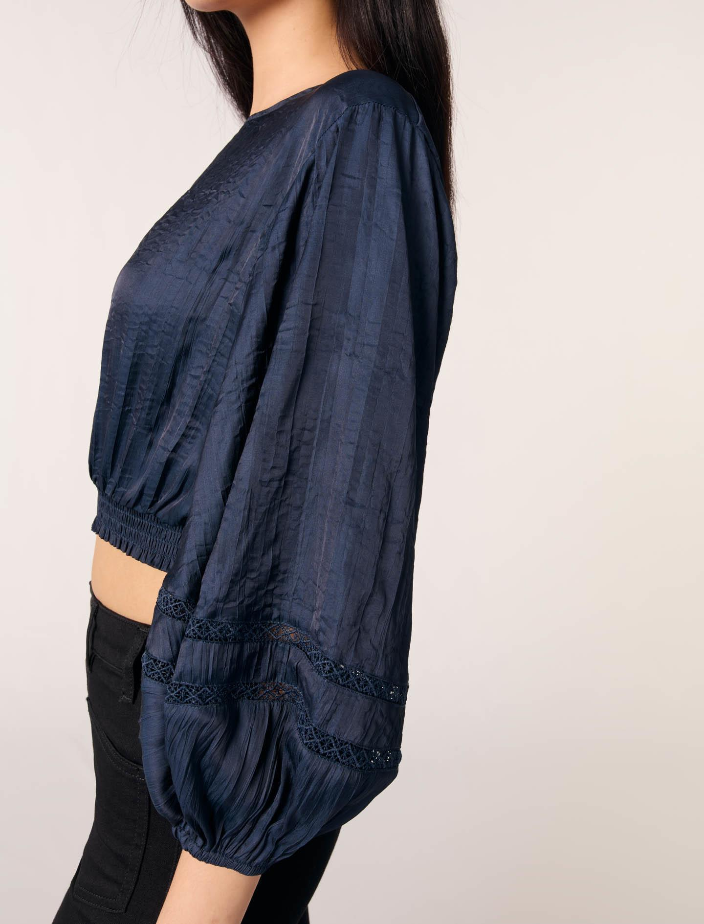 MajeDelik işi geçişli crop bluz