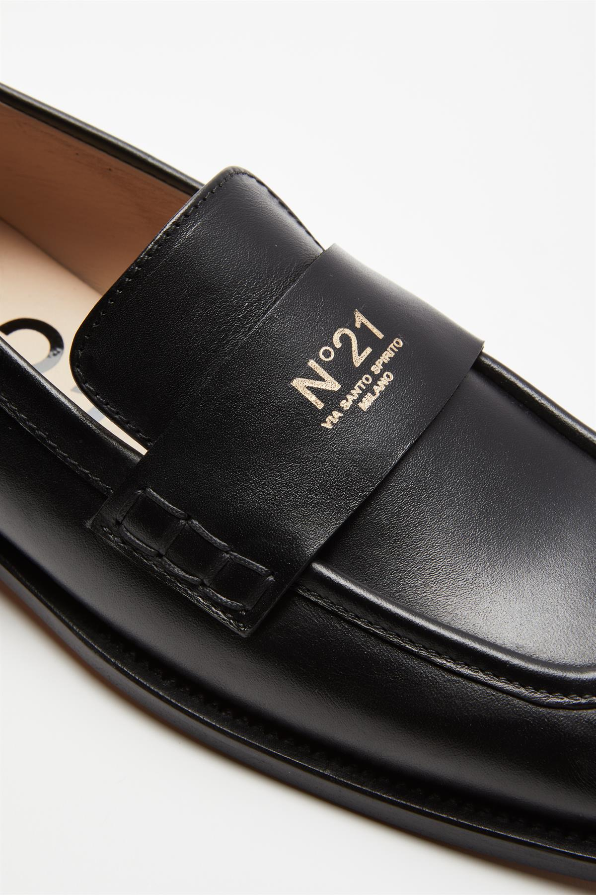 N21Küt Burun Deri Kadın Loafer