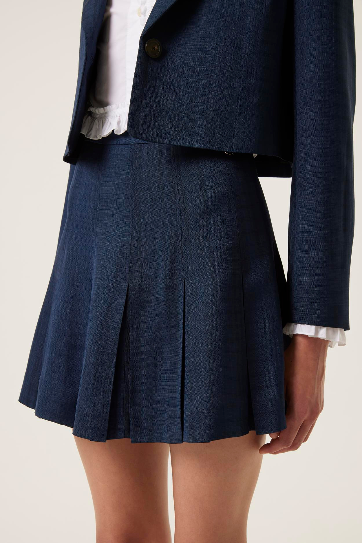 TresseBroş Detaylı Crop Blazer