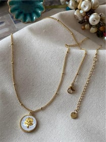 Çelik Gold Vintage Rose Kolye