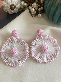 Hasır Tasarım Açık Pembe Çiçek Küpe