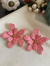 Pembe Hasır Tasarım Çiçek Küpe