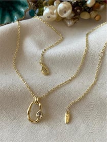 VIP 14K Damla Taş Detaylı Frame Kolye