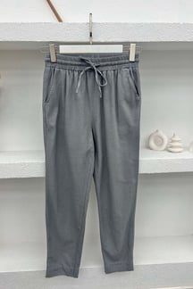 Paça Detaylı Pantolon Gri