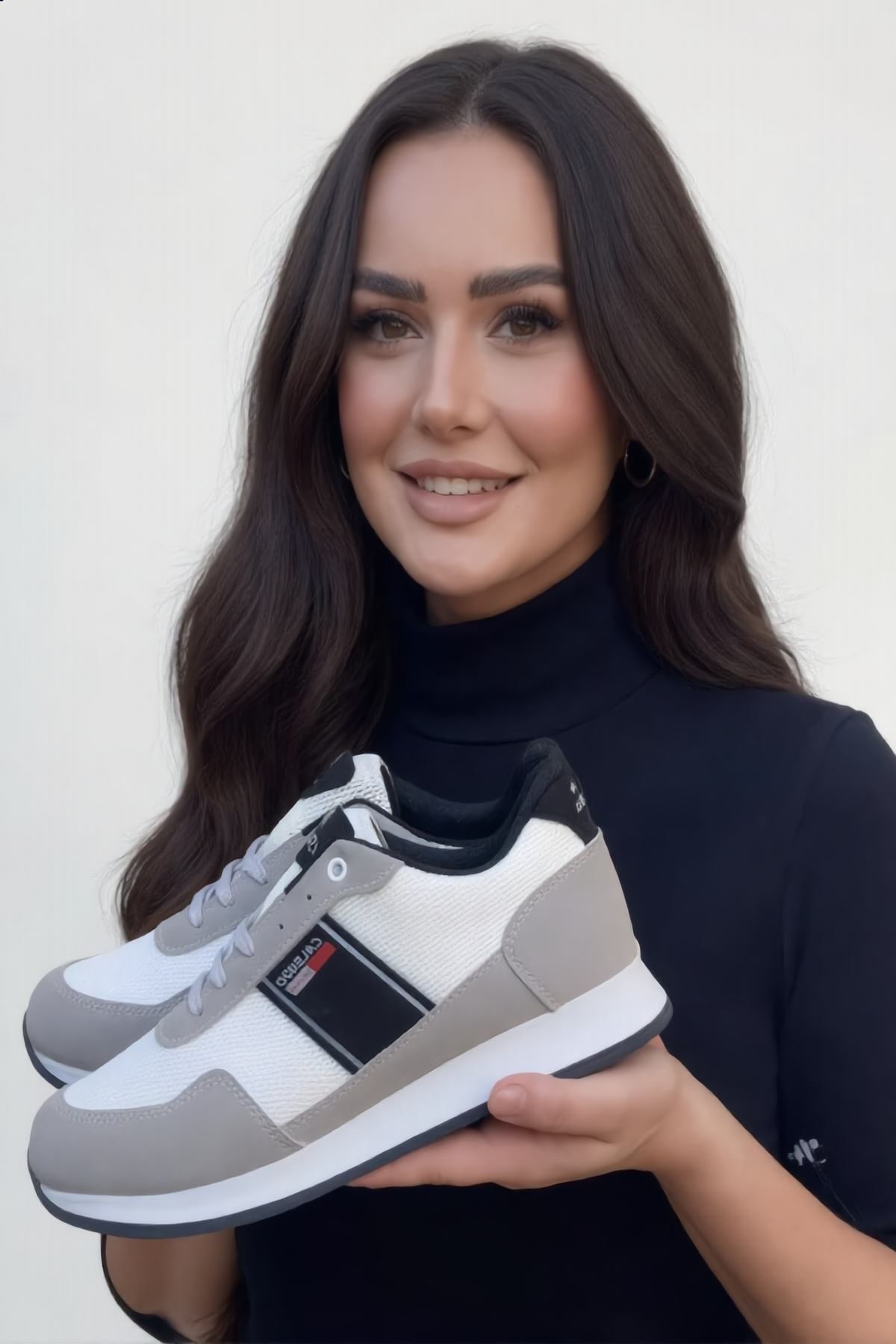 Gri Siyah Detaylı Beyaz Kadın Spor Ayakkabı Sneaker