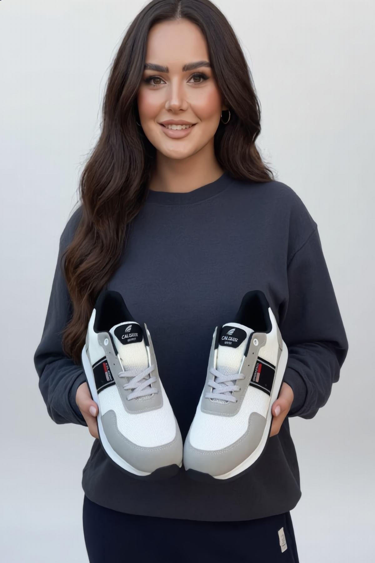 Gri Siyah Detaylı Beyaz Kadın Spor Ayakkabı Sneaker