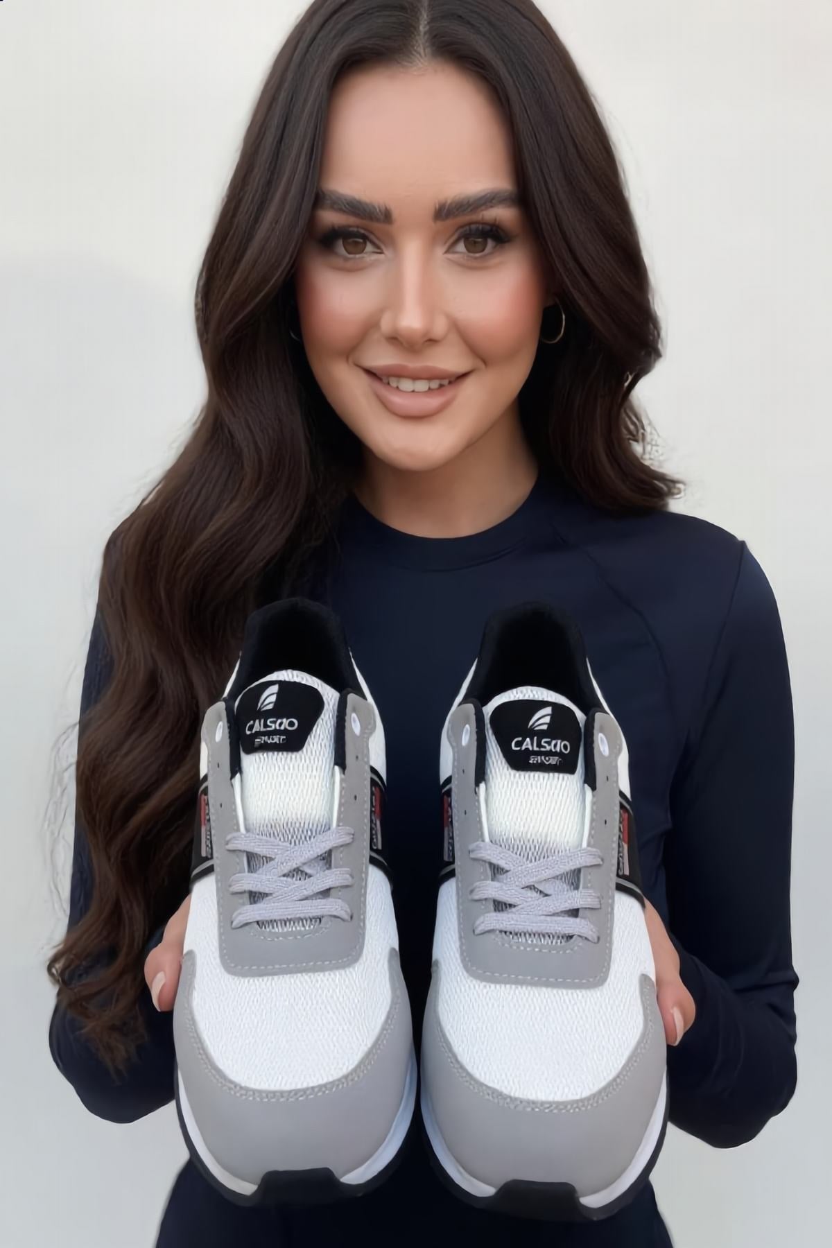 Gri Siyah Detaylı Beyaz Kadın Spor Ayakkabı Sneaker