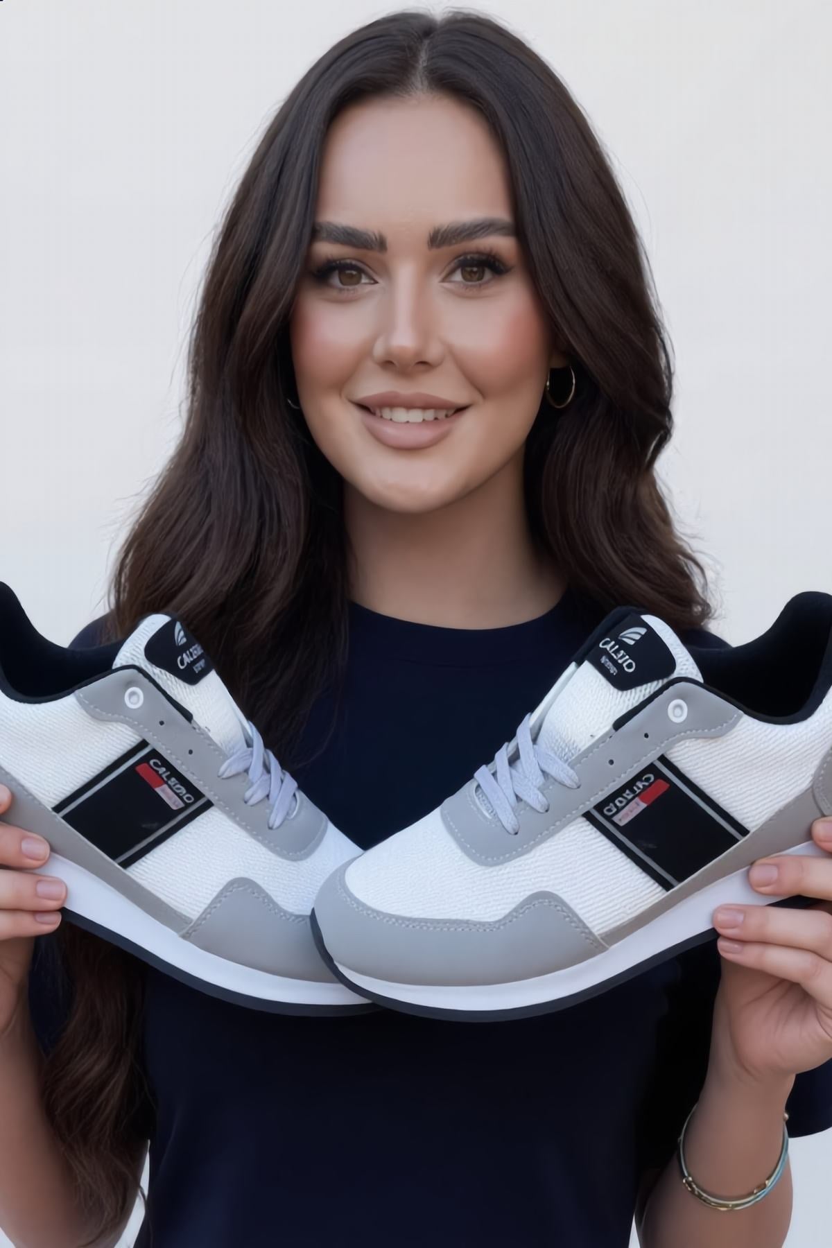 Gri Siyah Detaylı Beyaz Kadın Spor Ayakkabı Sneaker
