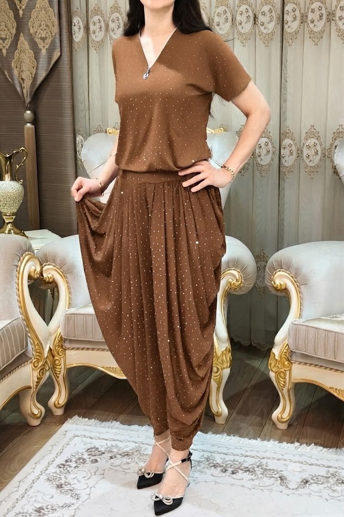 Kahverengi Bluz Arnavut Şalvar Pantolon Takımı