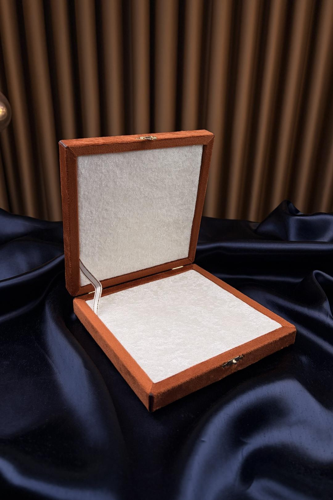 Premium Turuncu Kadife Kutu