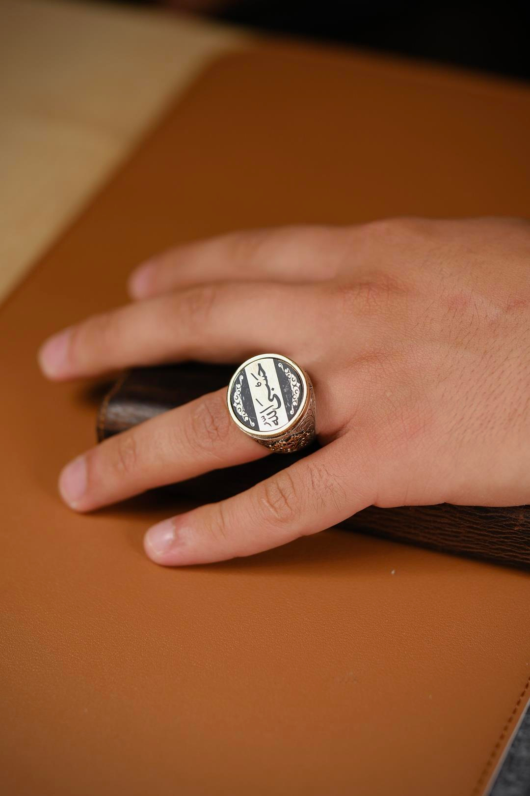 Arapça Allah Bize Yeter Yazılı El İşçiliği Gümüş Yüzük