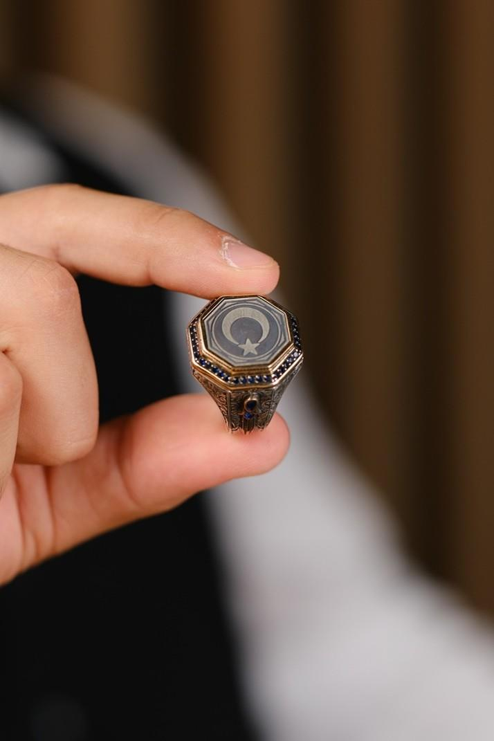 Ayyıldız Tasarım El İşçiliği Siyah Taşlı 925 Ayar Gümüş Yüzük (Kağan Türk)