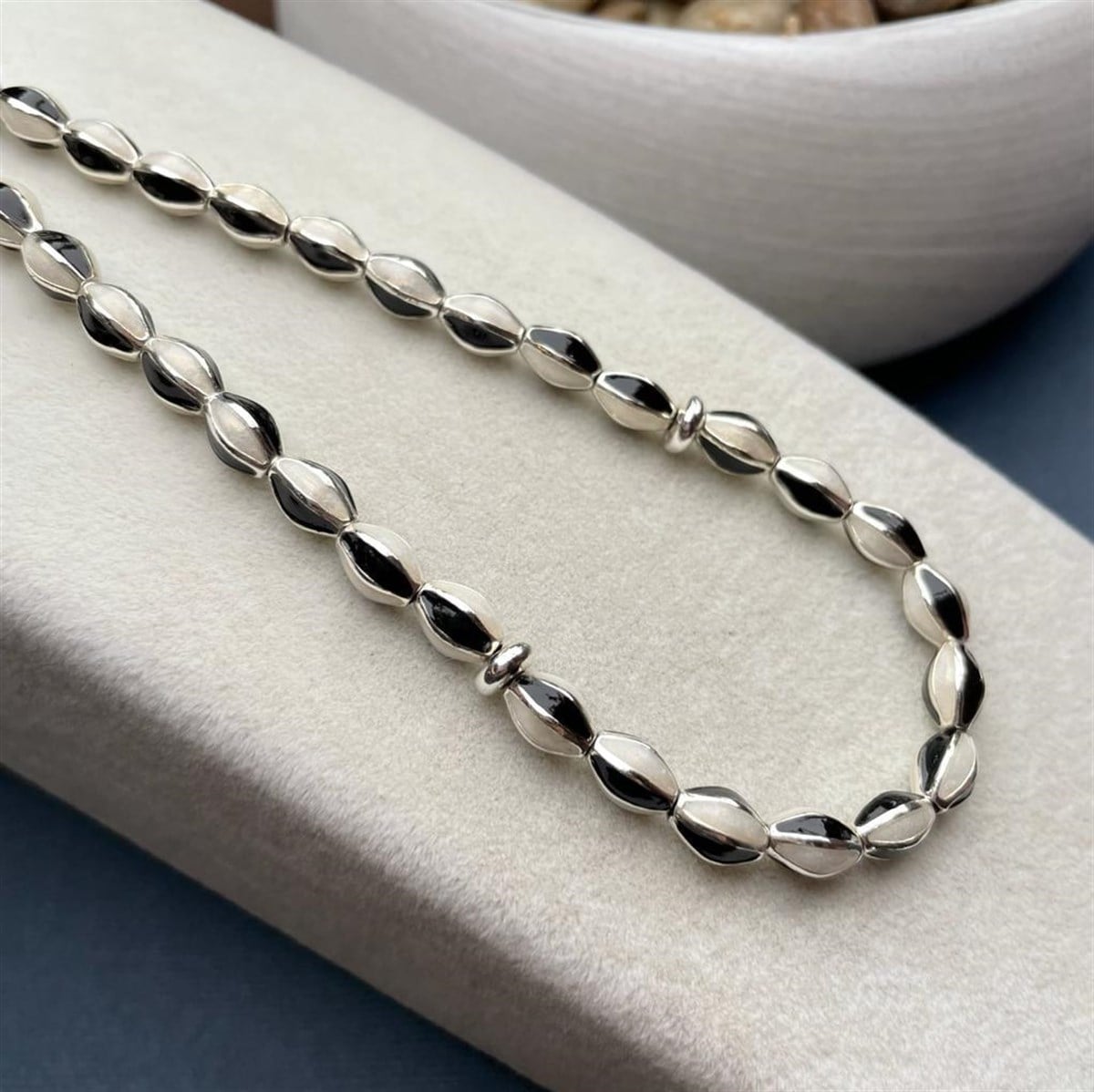 Beşiktaşlı Gümüş El İşçiliği Tesbih