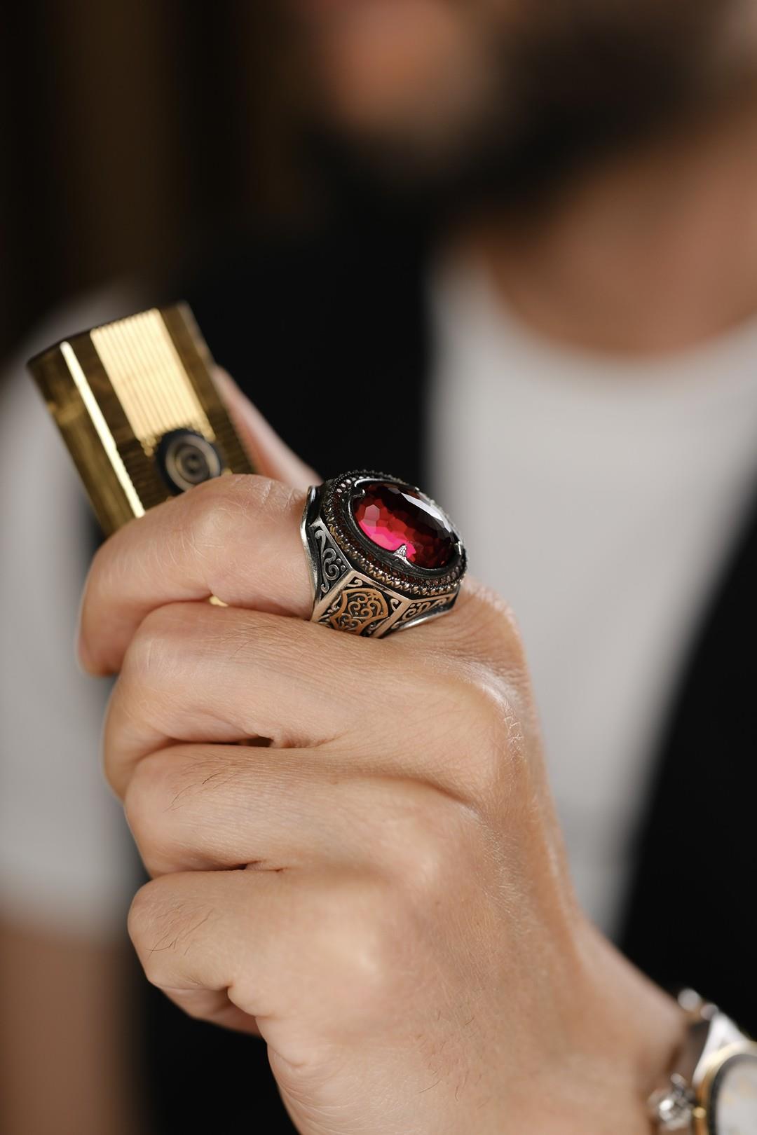 Çelebi Serisi El İşçiliği Kırmızı Taşlı 925 Ayar Gümüş Yüzük