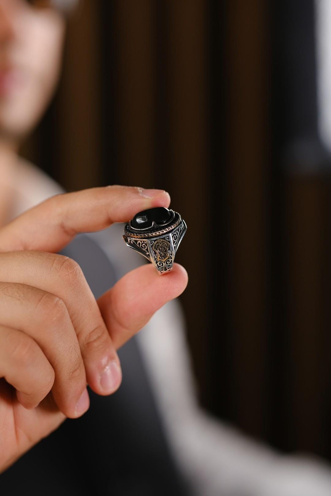 Çelebi Serisi El İşçiliği Siyah Taşlı 925 Ayar Gümüş Yüzük