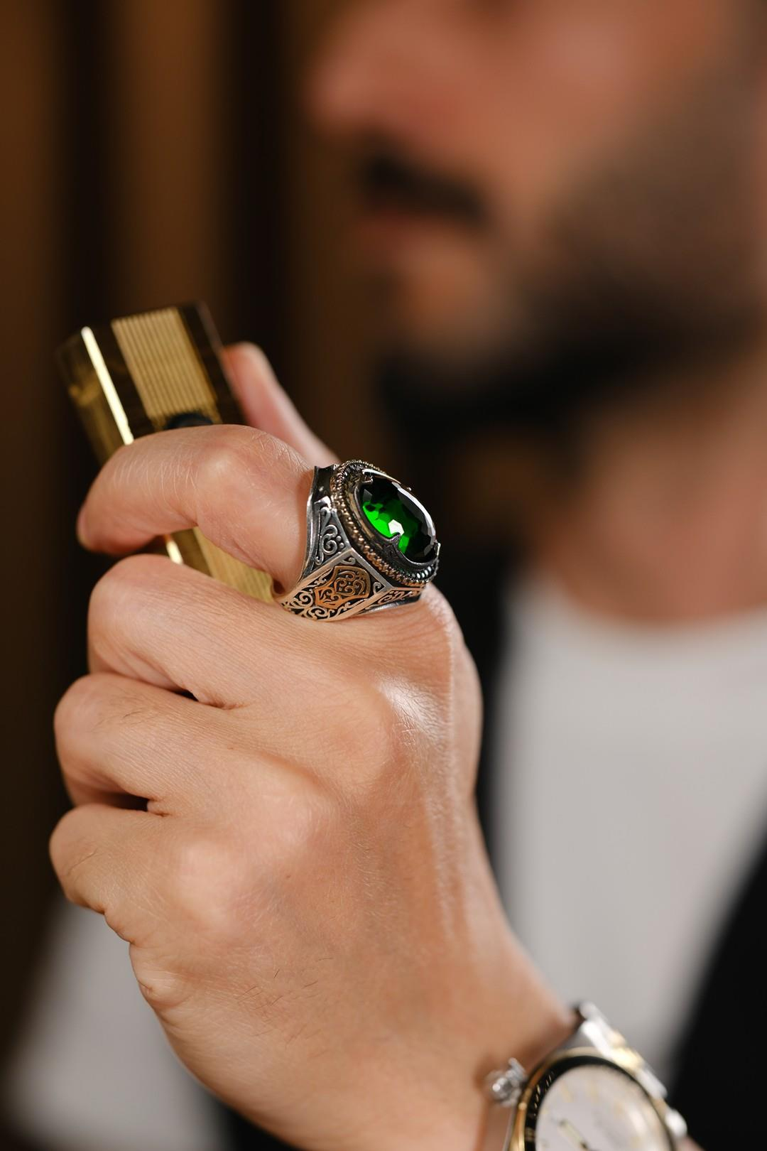 Çelebi Serisi El İşçiliği Yeşil Taşlı 925 Ayar Gümüş Yüzük