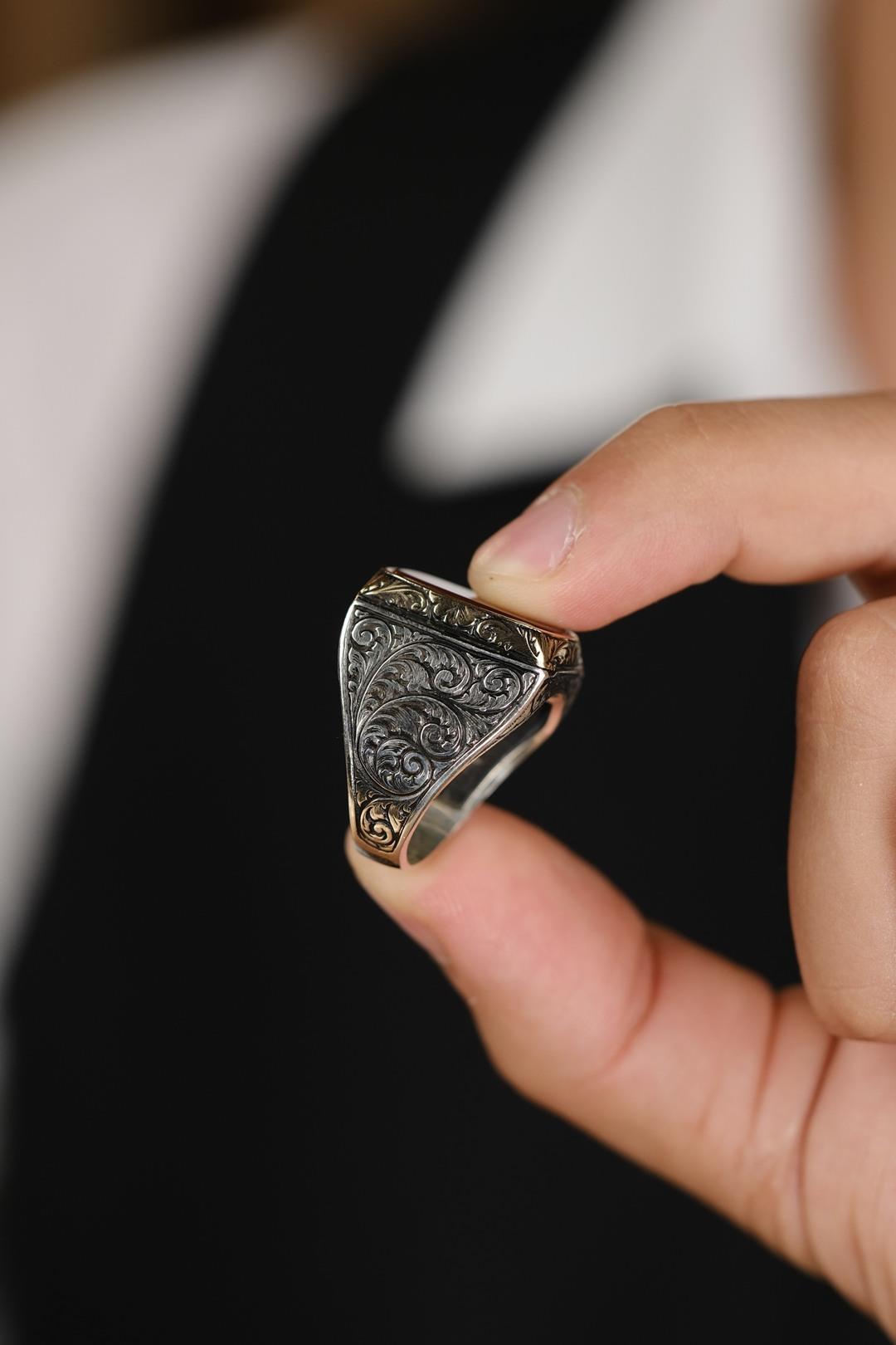 Cengaver Serisi El İşçiliği Akik Taşlı 925 Ayar Gümüş Yüzük